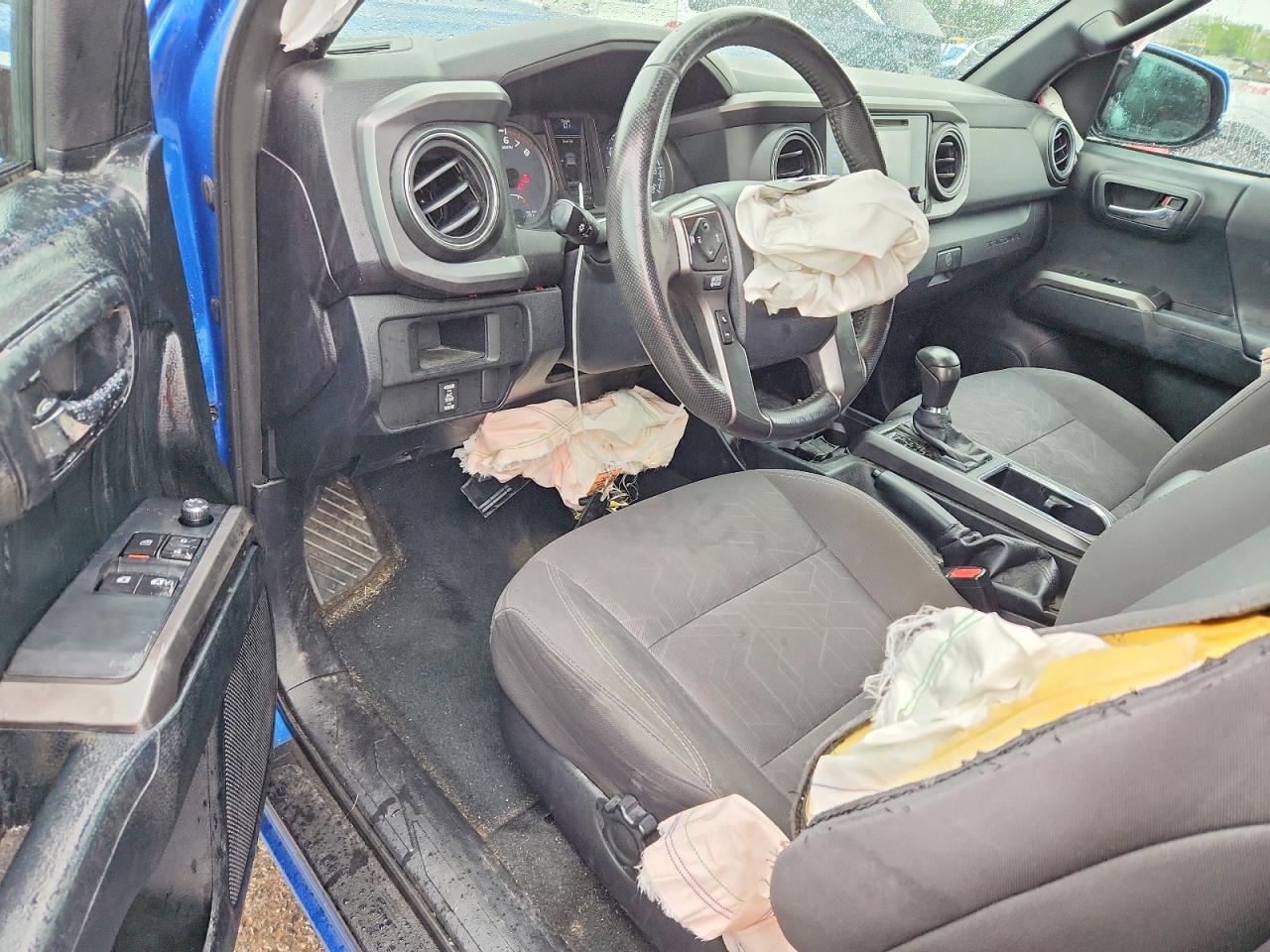 2017 TOYOTA TACOMA