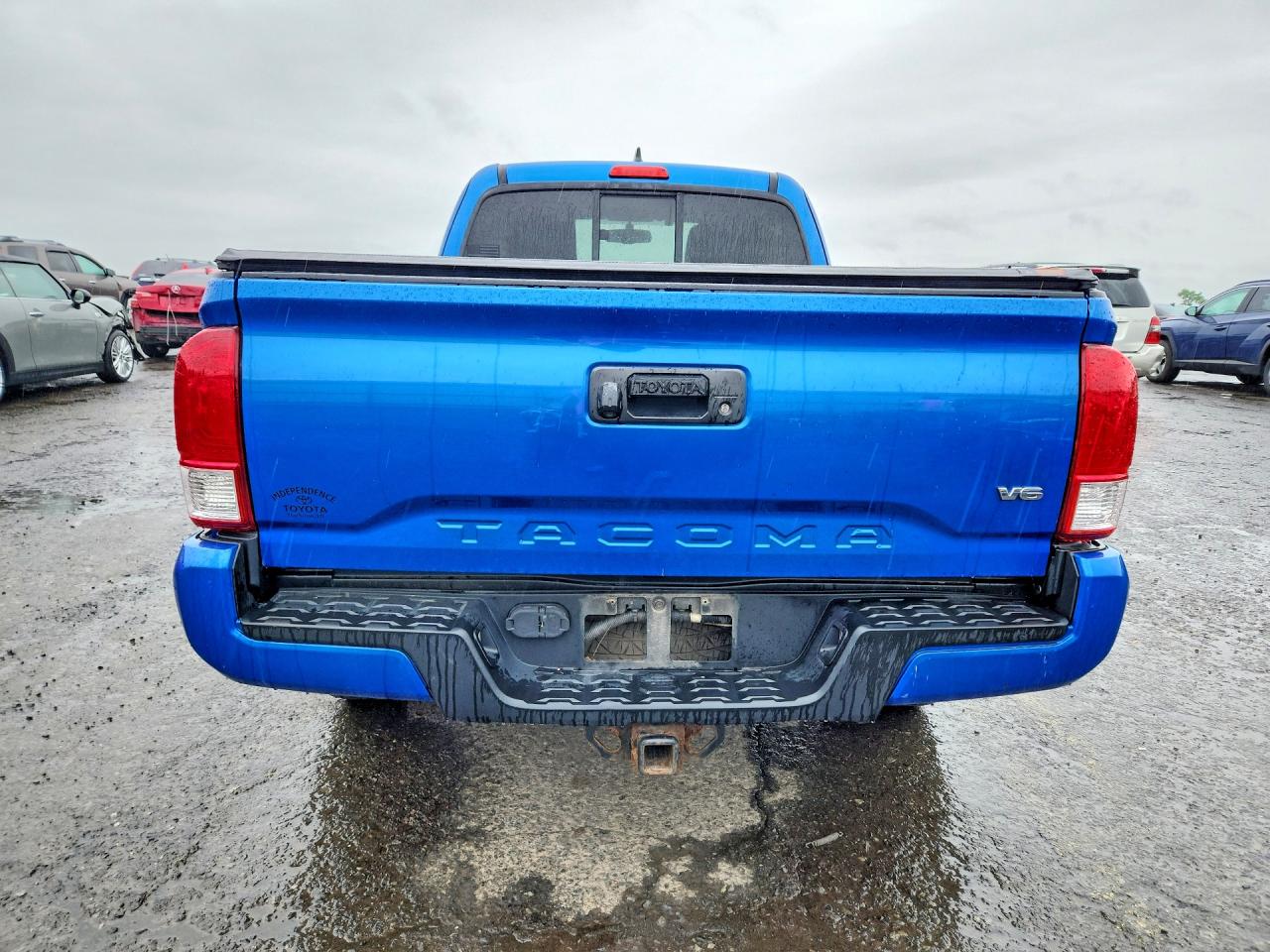 2017 TOYOTA TACOMA