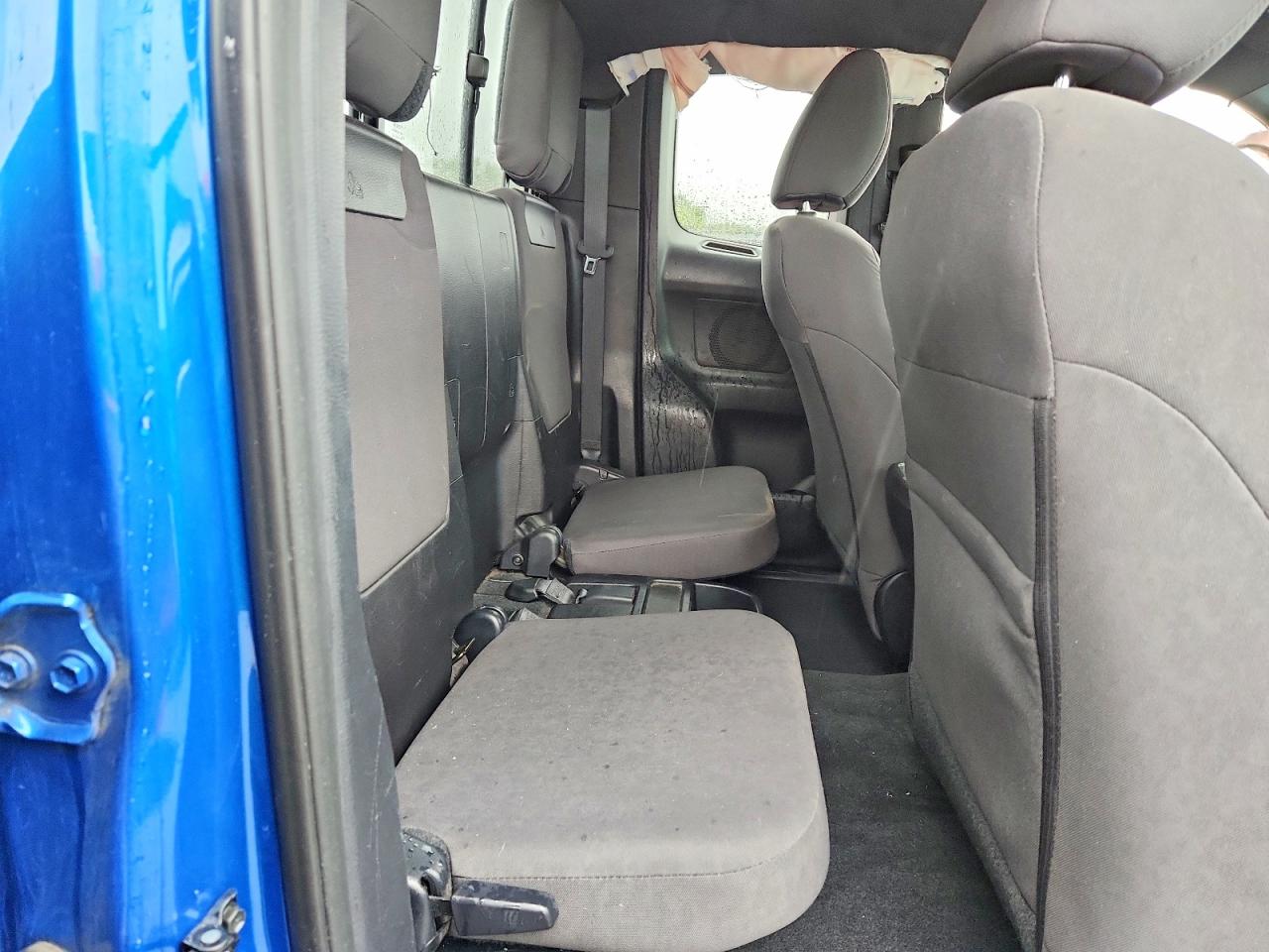 2017 TOYOTA TACOMA
