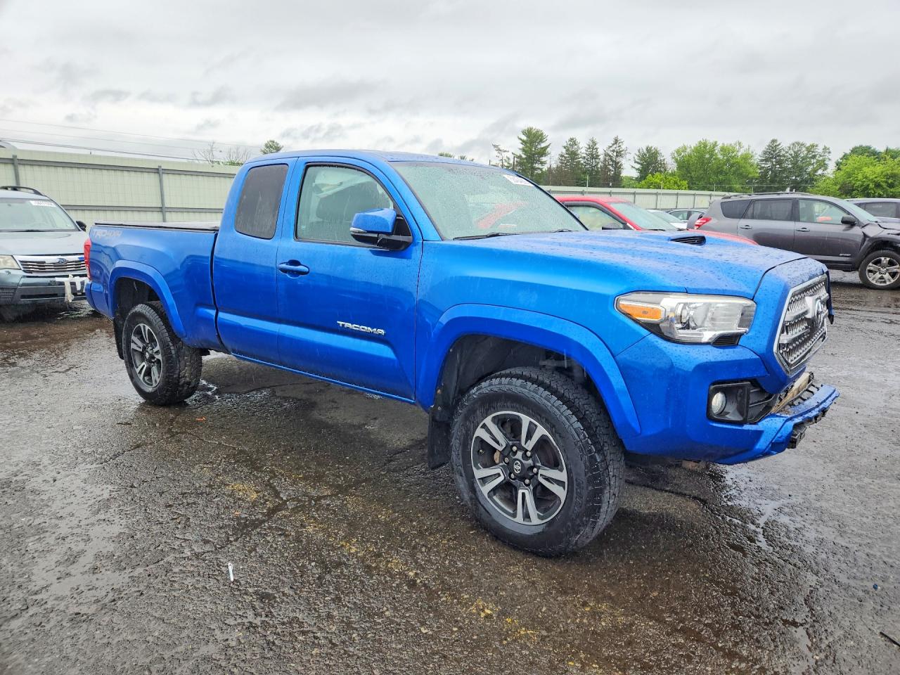 2017 TOYOTA TACOMA