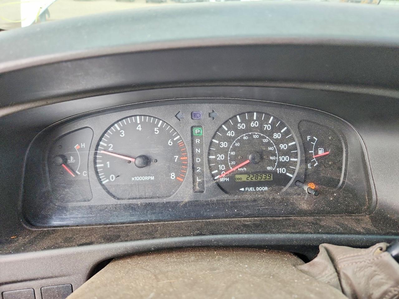 2000 TOYOTA SIENNA
