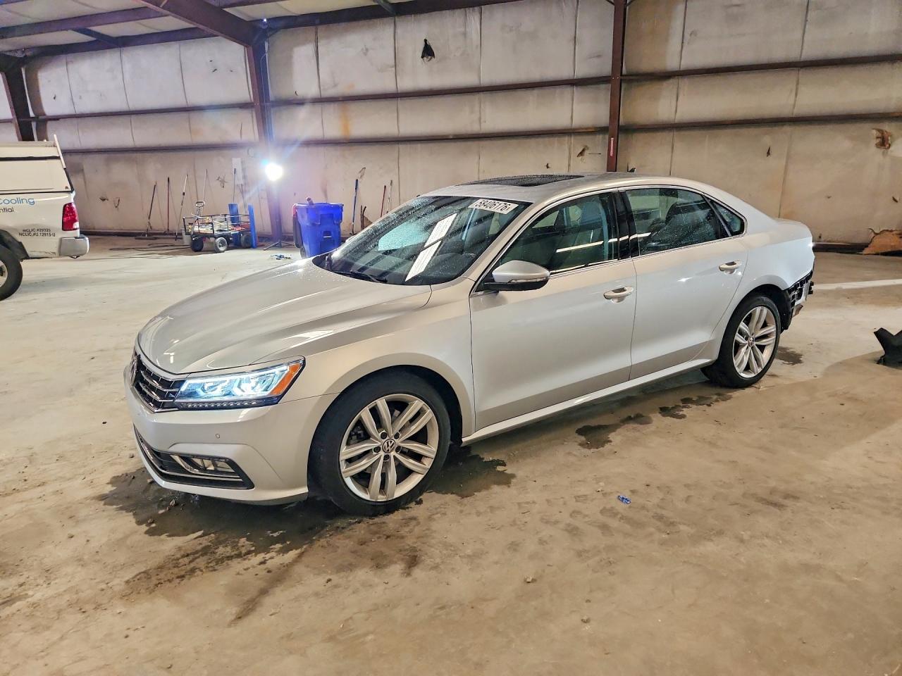 2018 VOLKSWAGEN PASSAT
