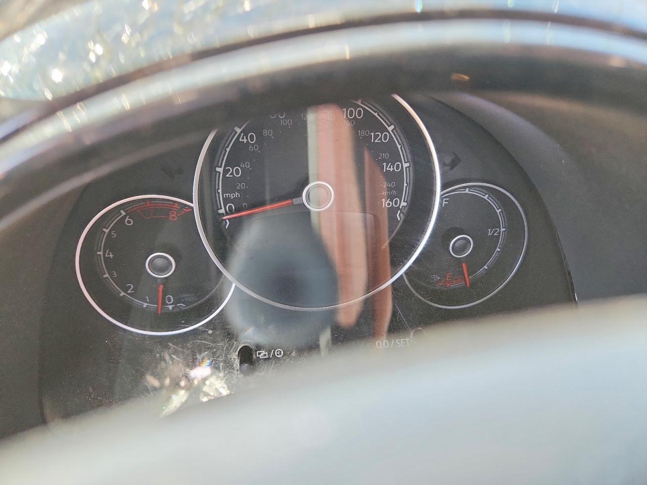 2019 VOLKSWAGEN BEETLE