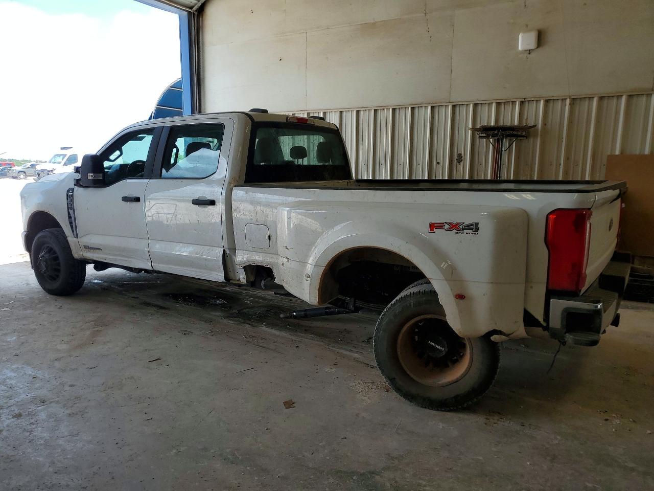 2024 FORD F350