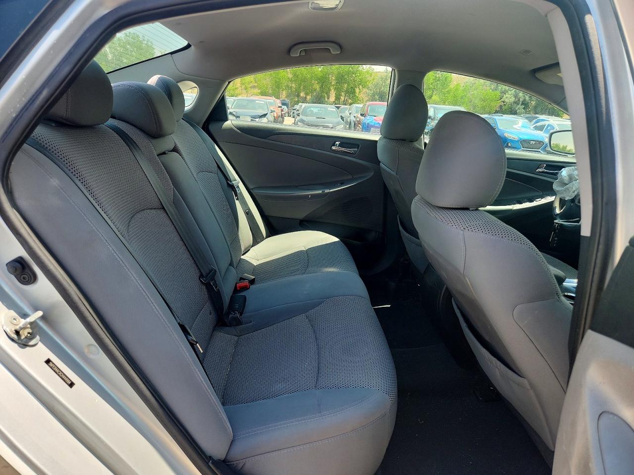 2012 HYUNDAI SONATA