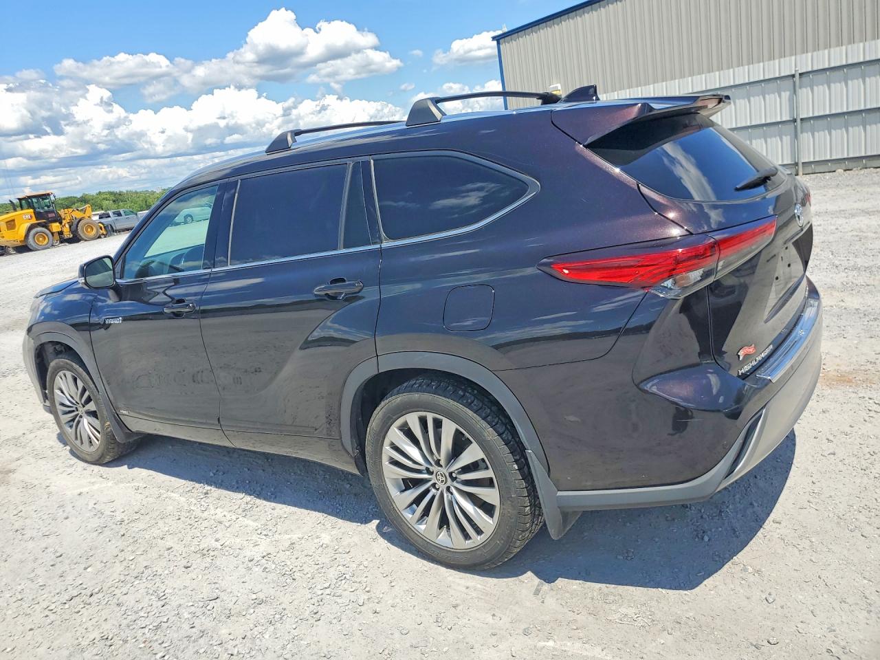 2020 TOYOTA HIGHLANDER
