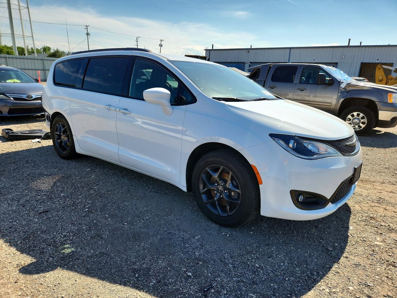 2019 CHRYSLER PACIFICA