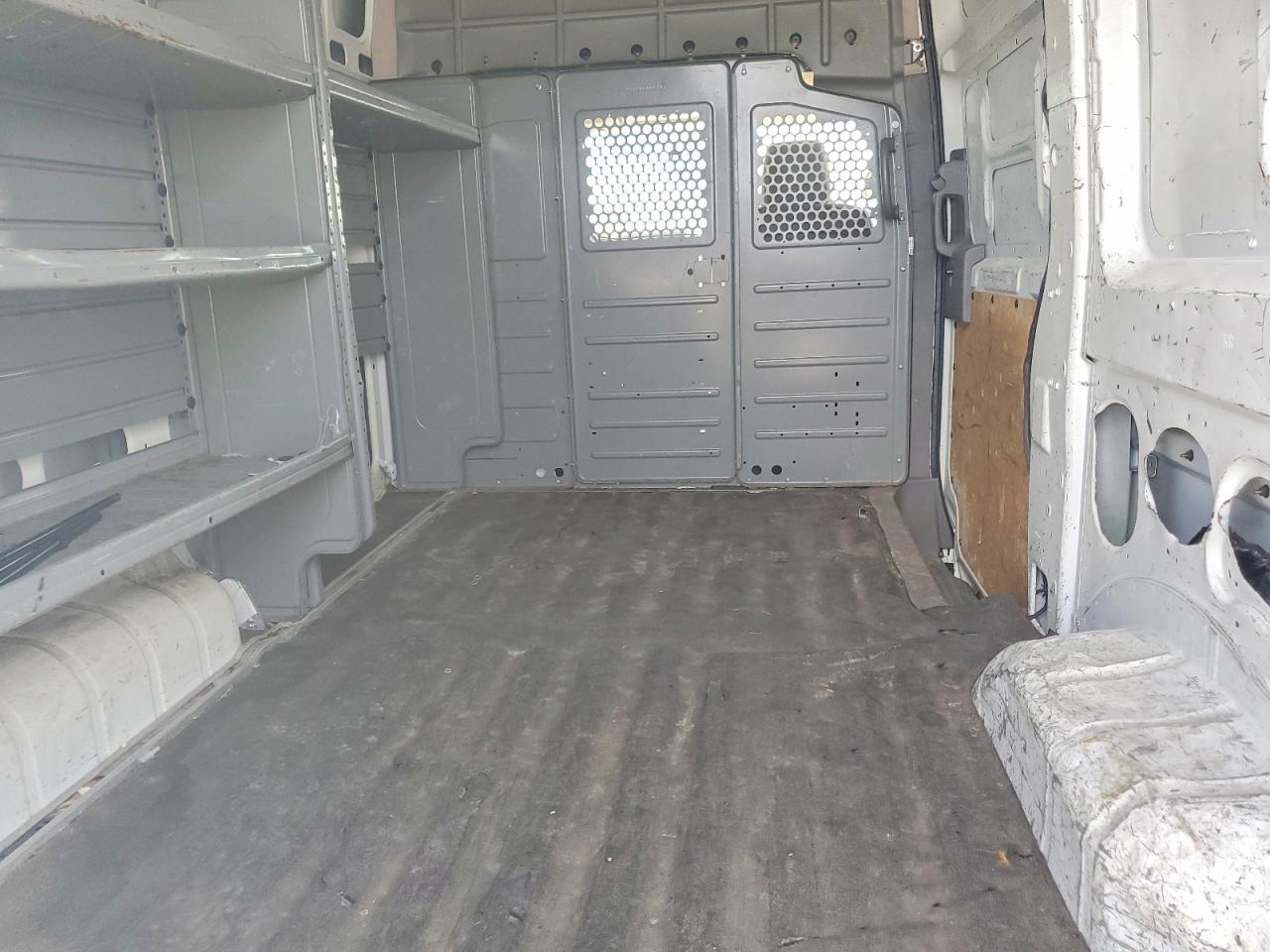 2018 NISSAN NV