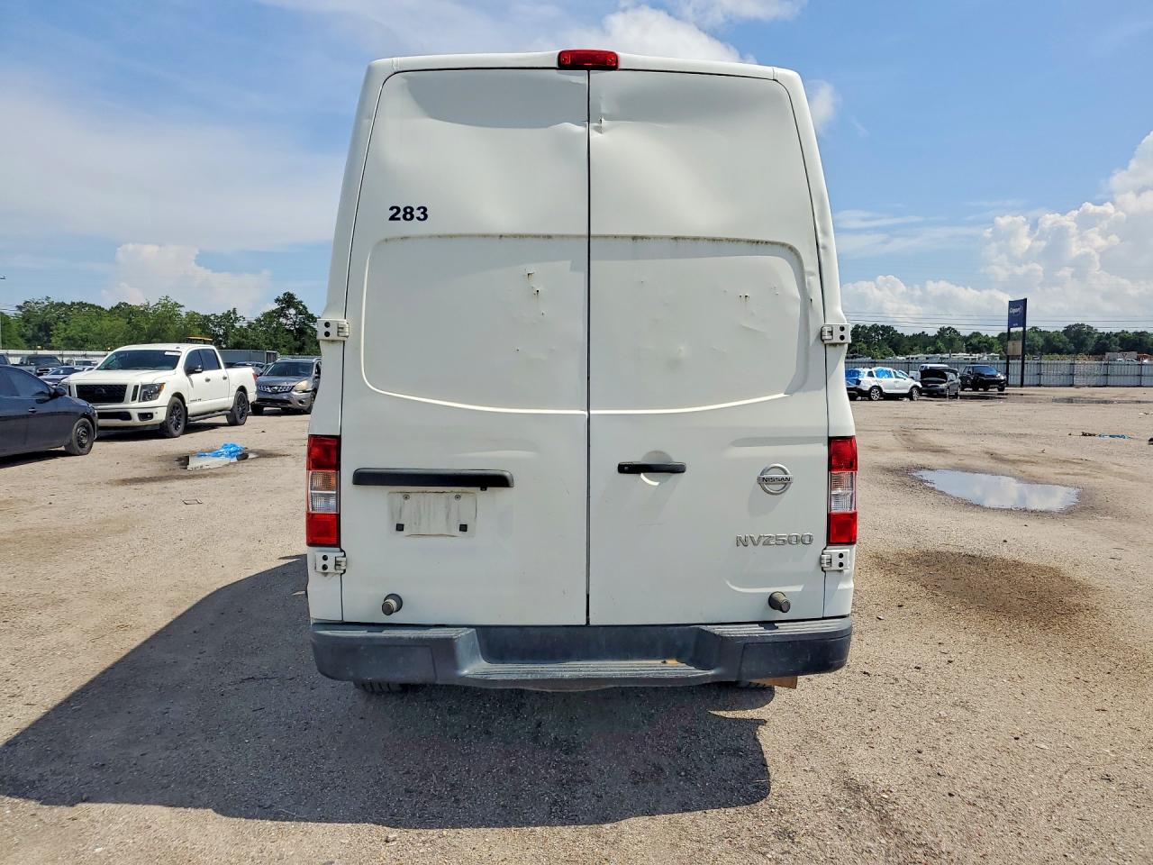 2018 NISSAN NV