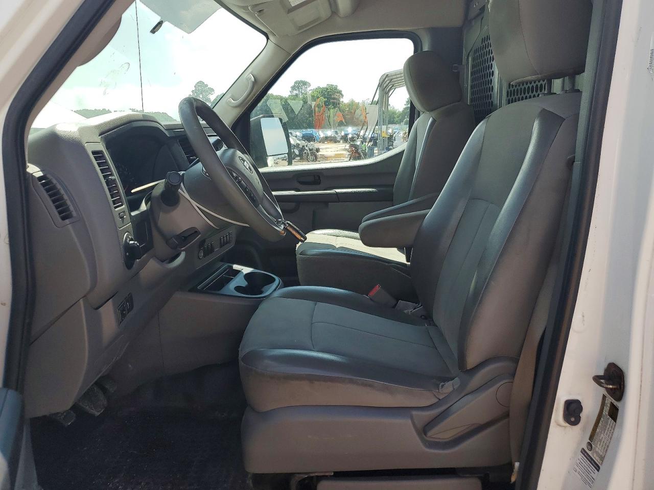 2018 NISSAN NV