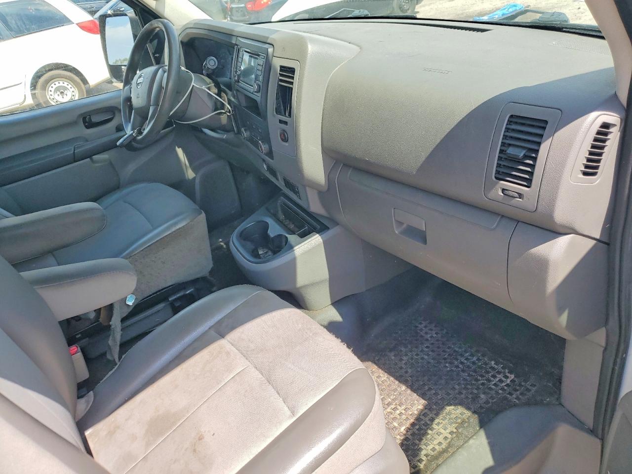 2018 NISSAN NV