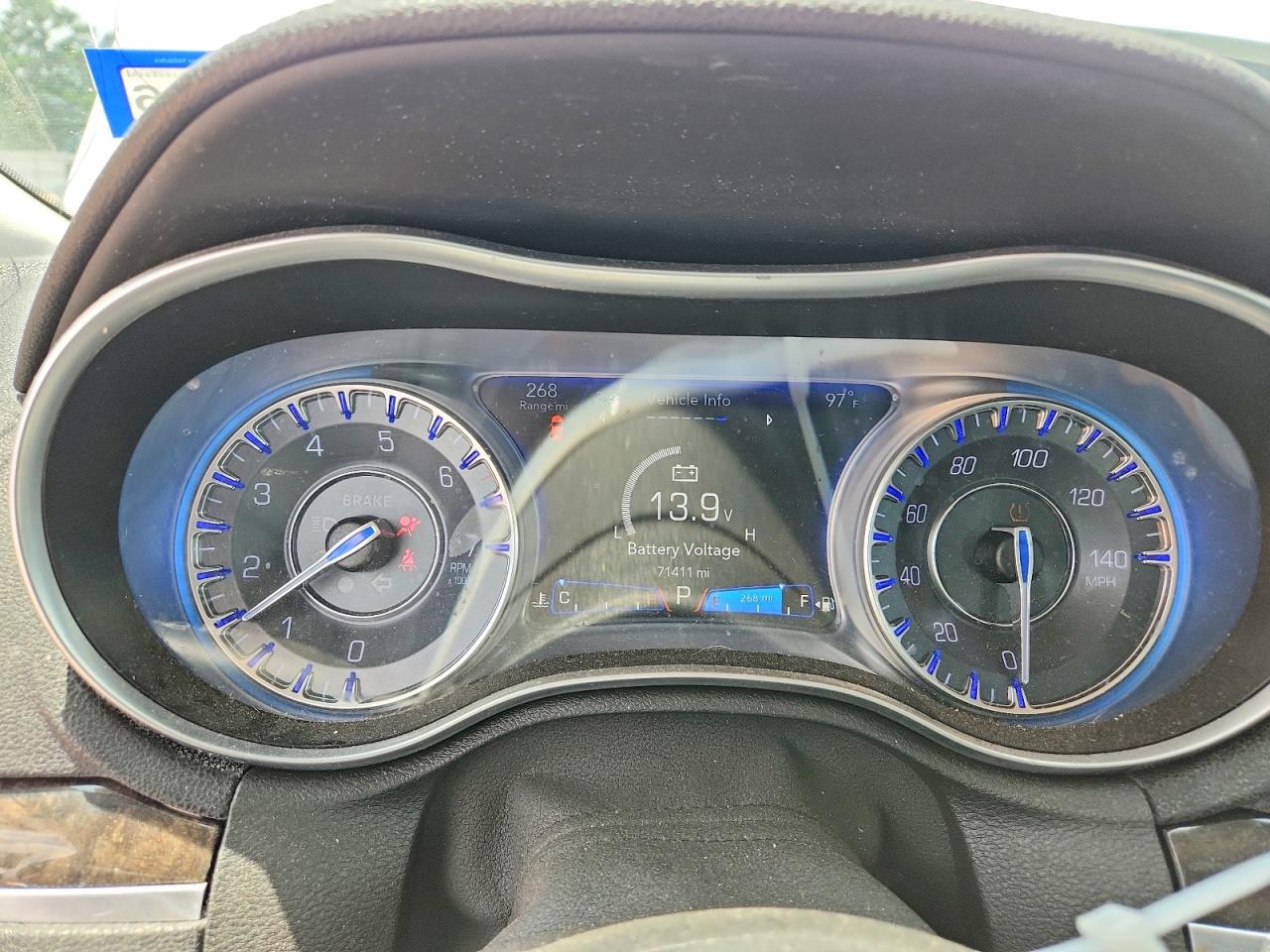 2017 CHRYSLER 300