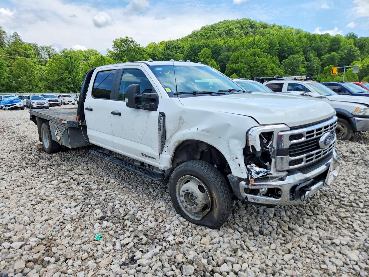 2024 FORD F550