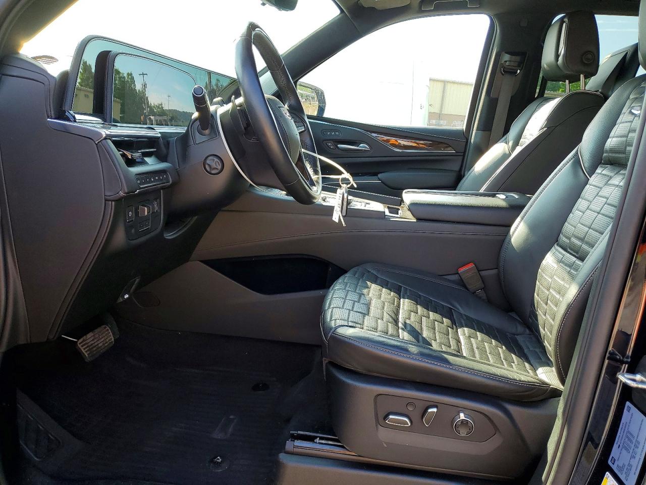 2024 CADILLAC ESCALADE