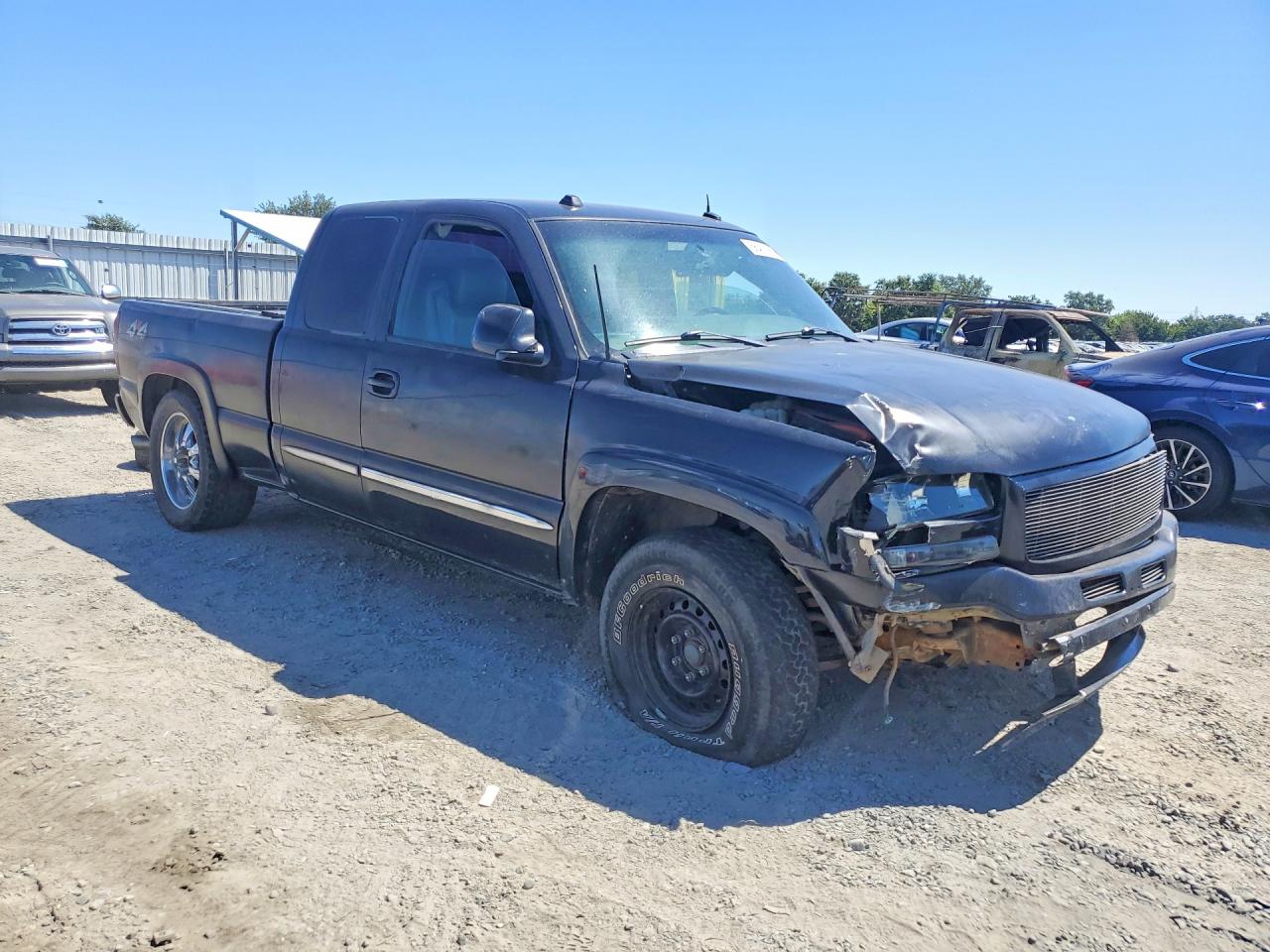 2004 GMC SIERRA