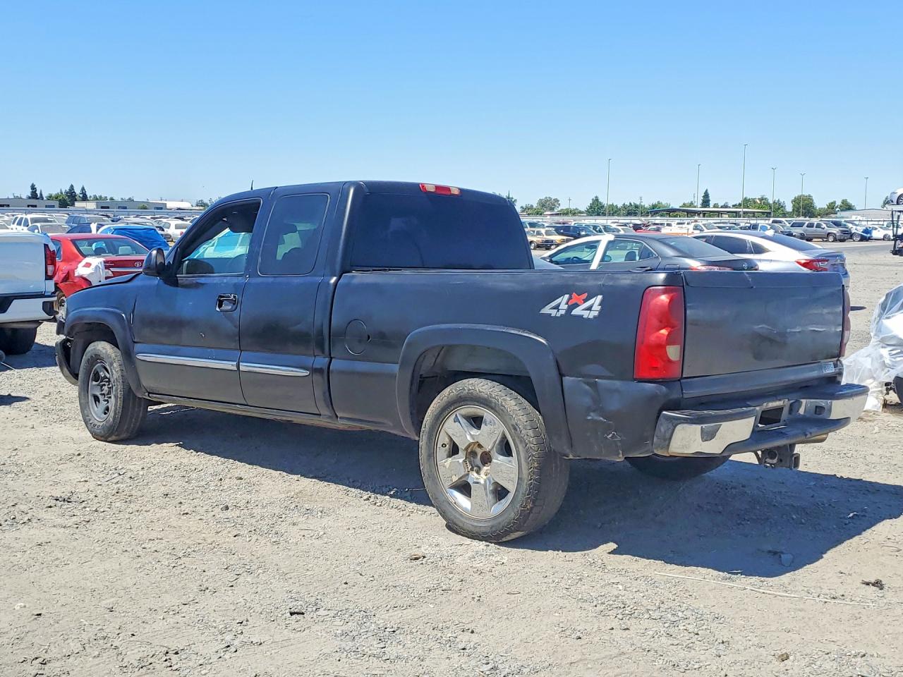 2004 GMC SIERRA