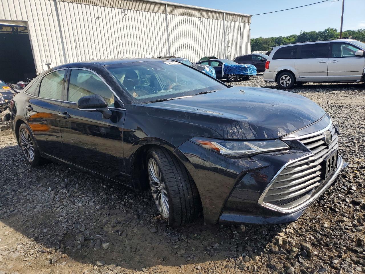 2019 TOYOTA AVALON