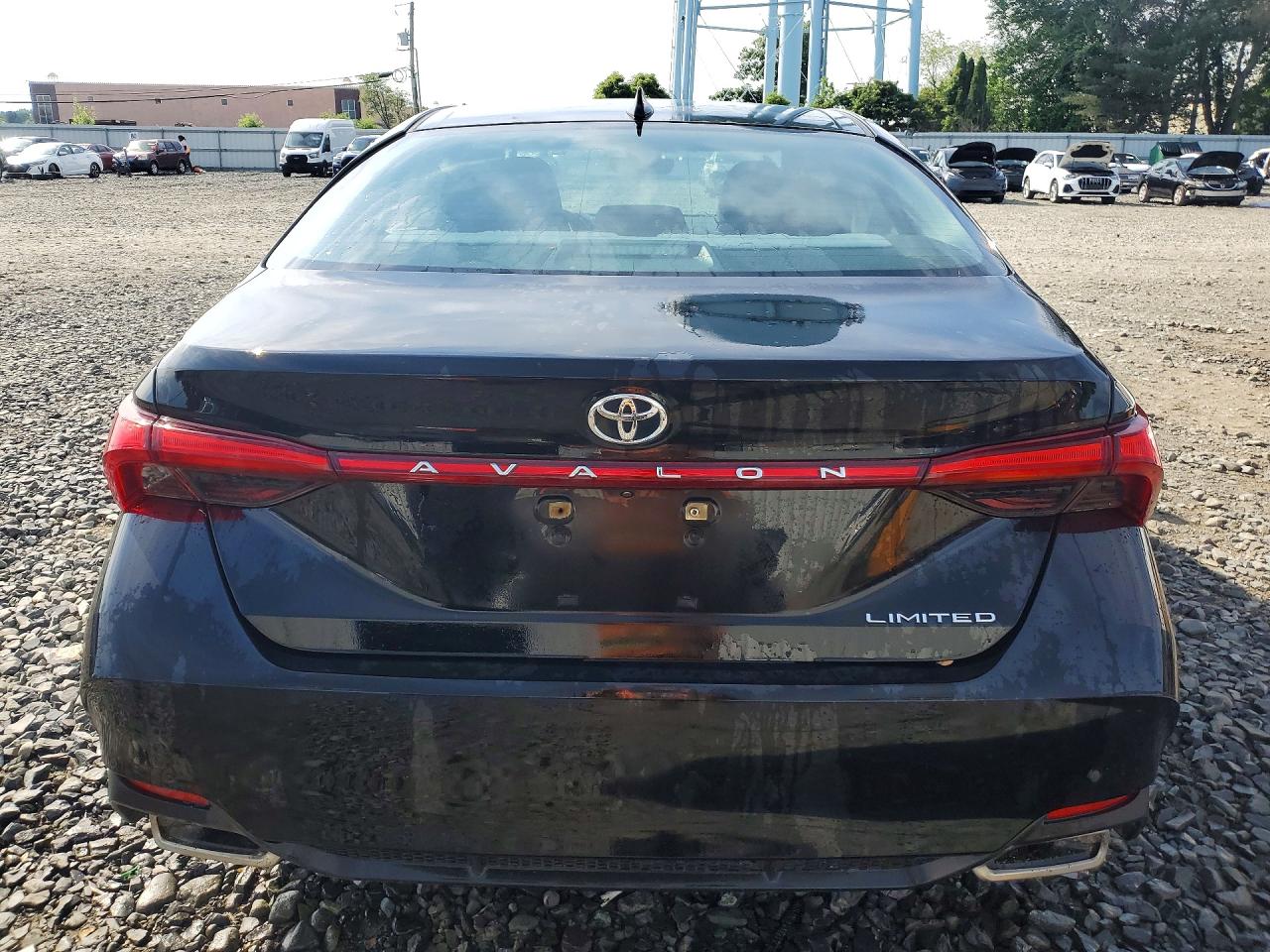 2019 TOYOTA AVALON