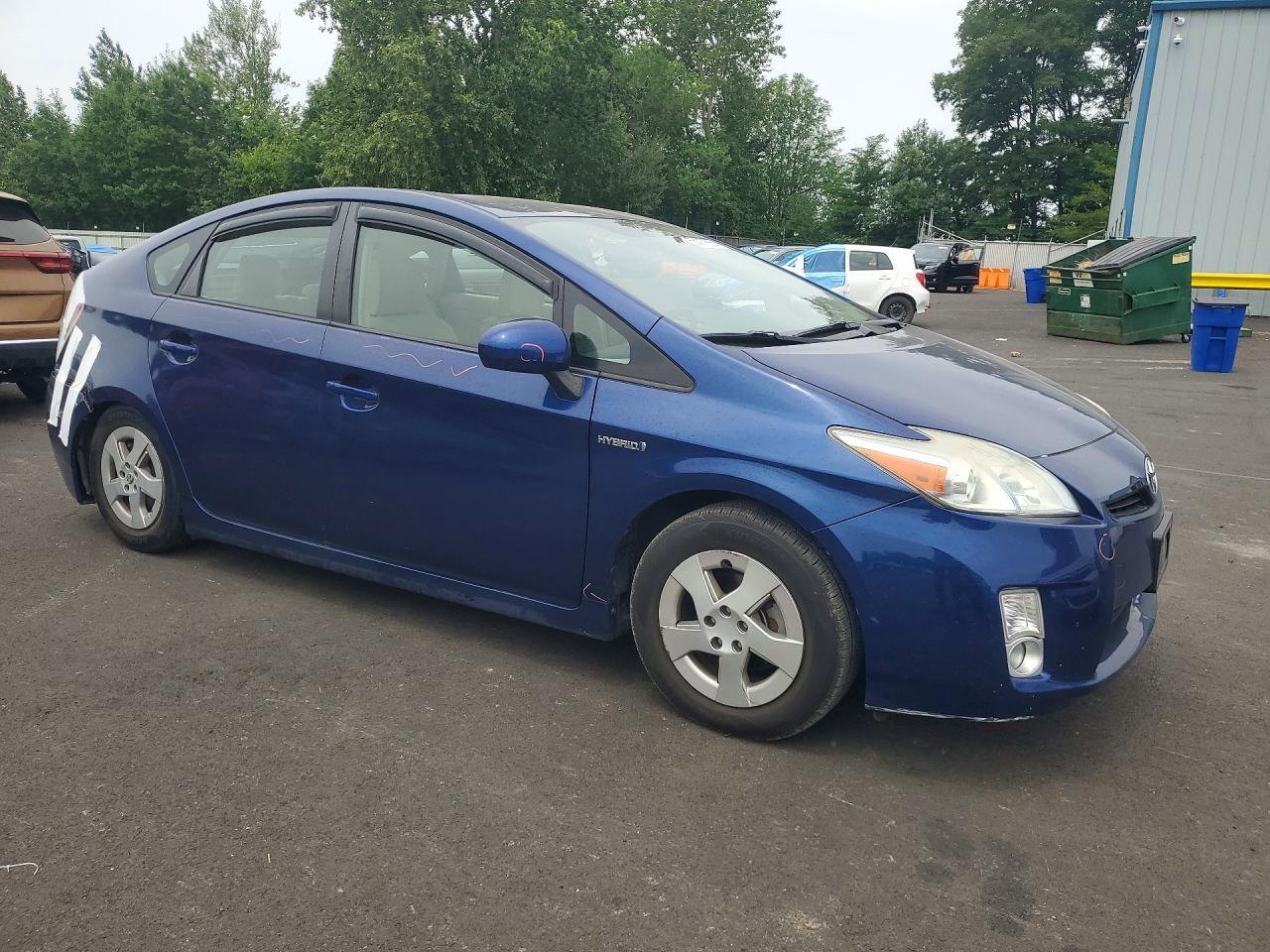 2011 TOYOTA PRIUS