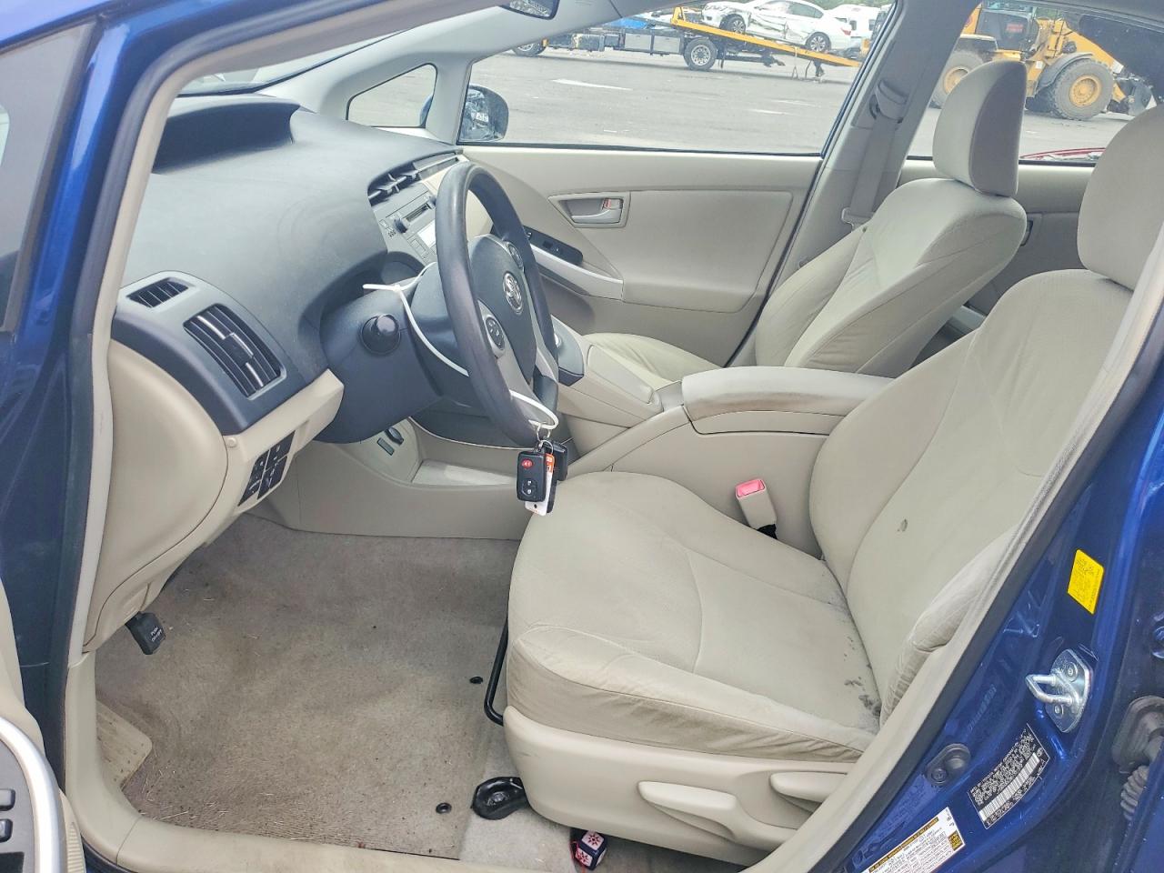 2011 TOYOTA PRIUS
