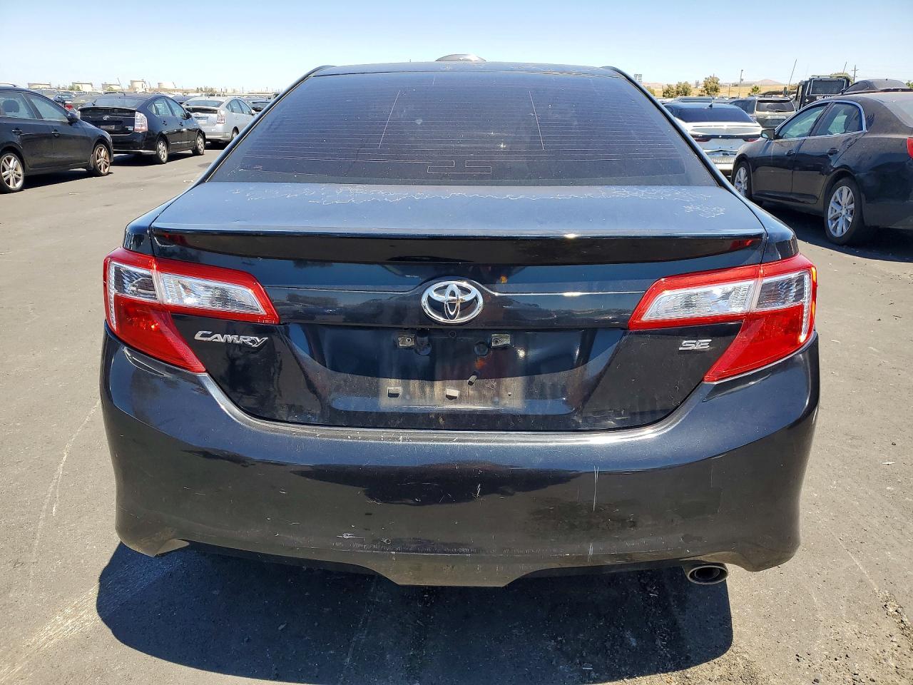 2012 TOYOTA CAMRY