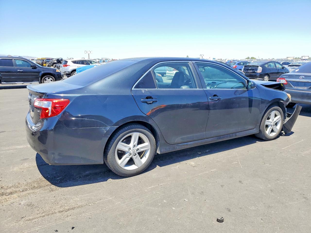 2012 TOYOTA CAMRY