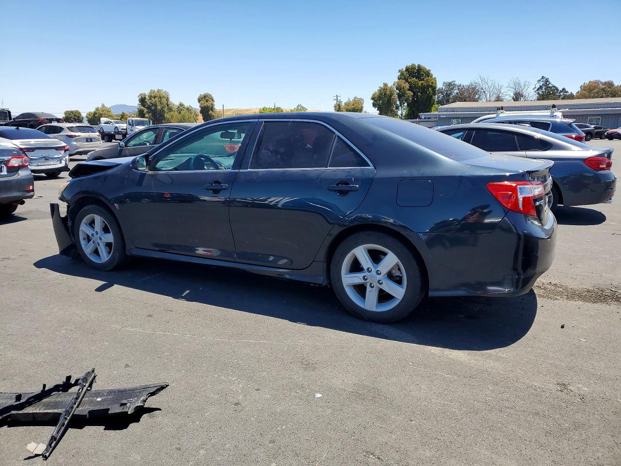 2012 TOYOTA CAMRY