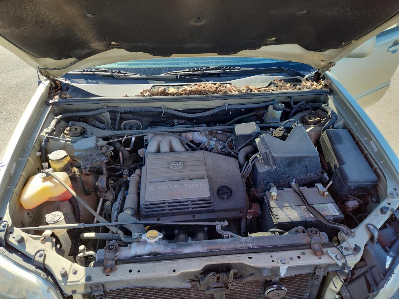 2002 TOYOTA HIGHLANDER