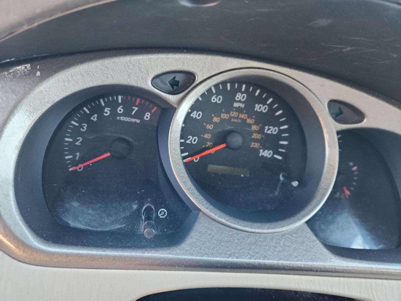 2002 TOYOTA HIGHLANDER