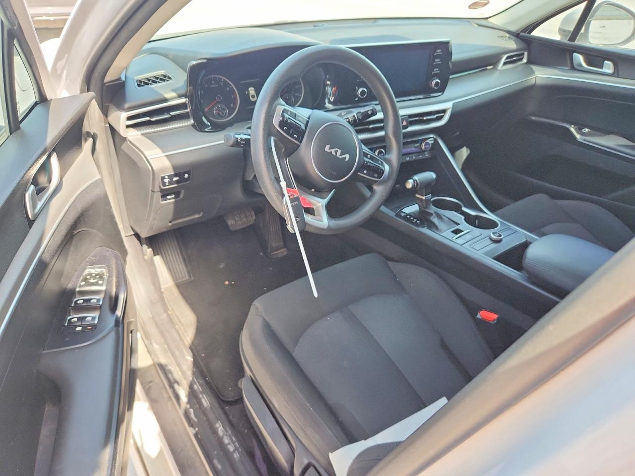 2022 KIA K5