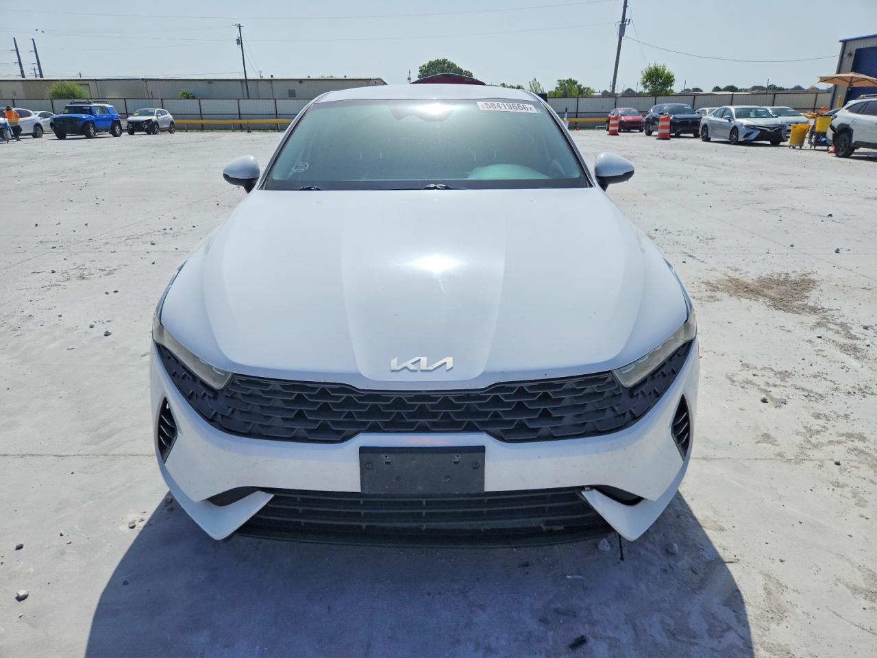 2022 KIA K5