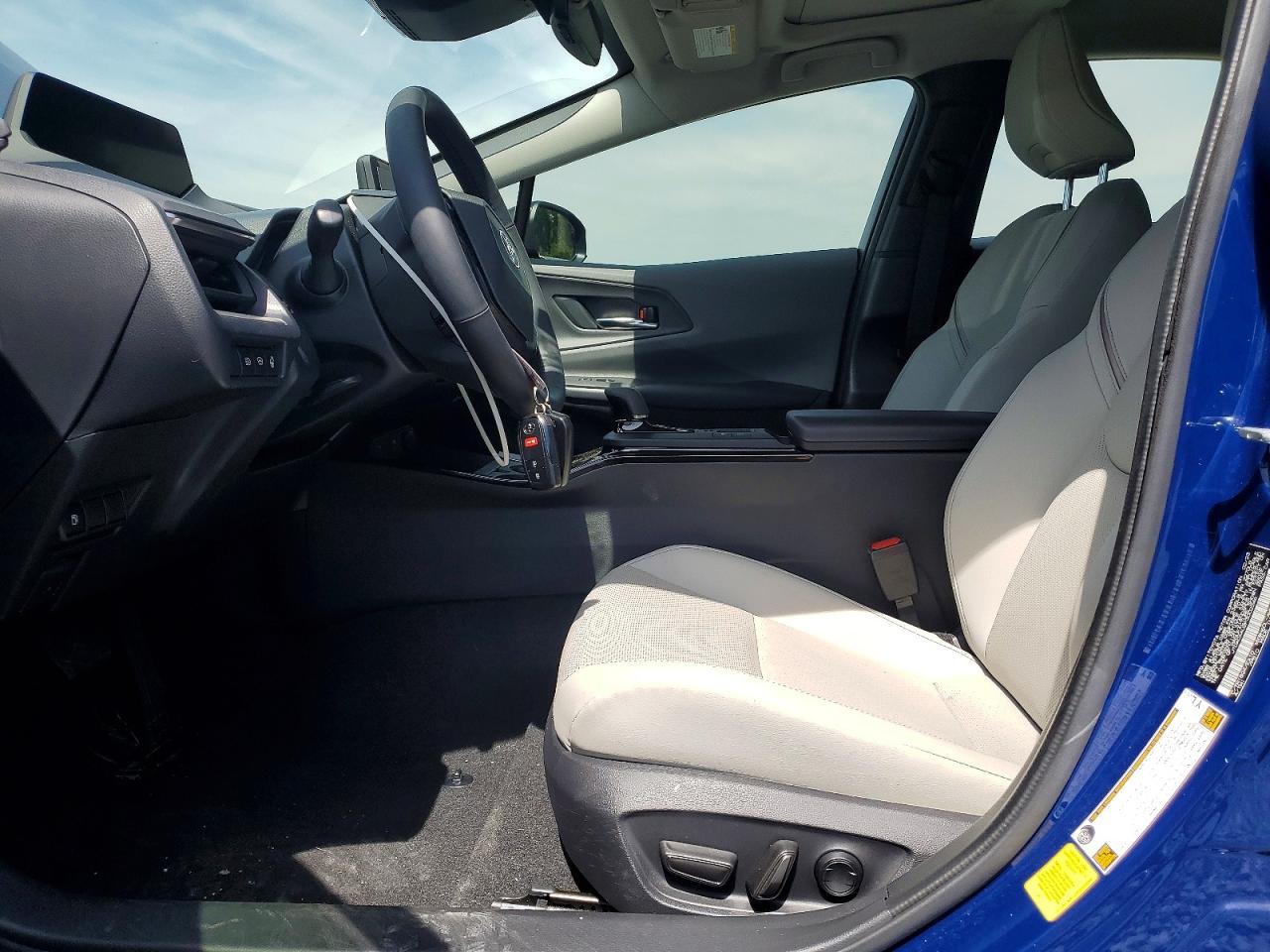 2023 TOYOTA PRIUS