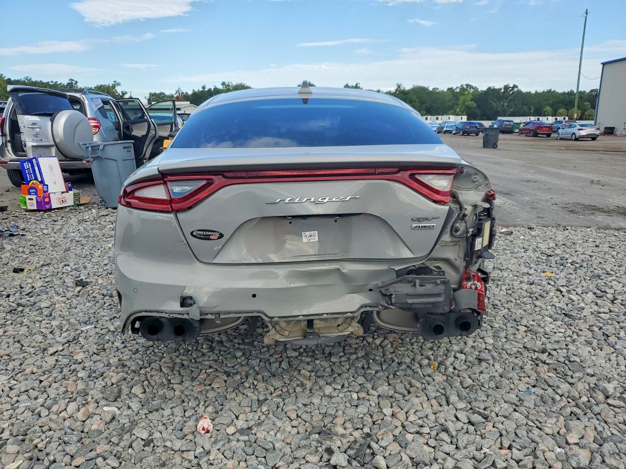 2021 KIA STINGER
