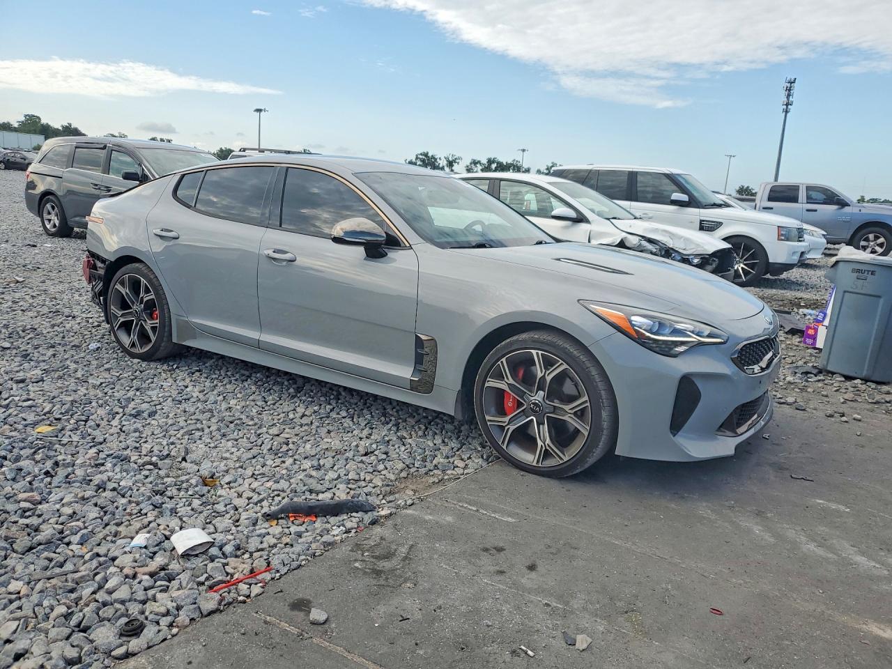 2021 KIA STINGER