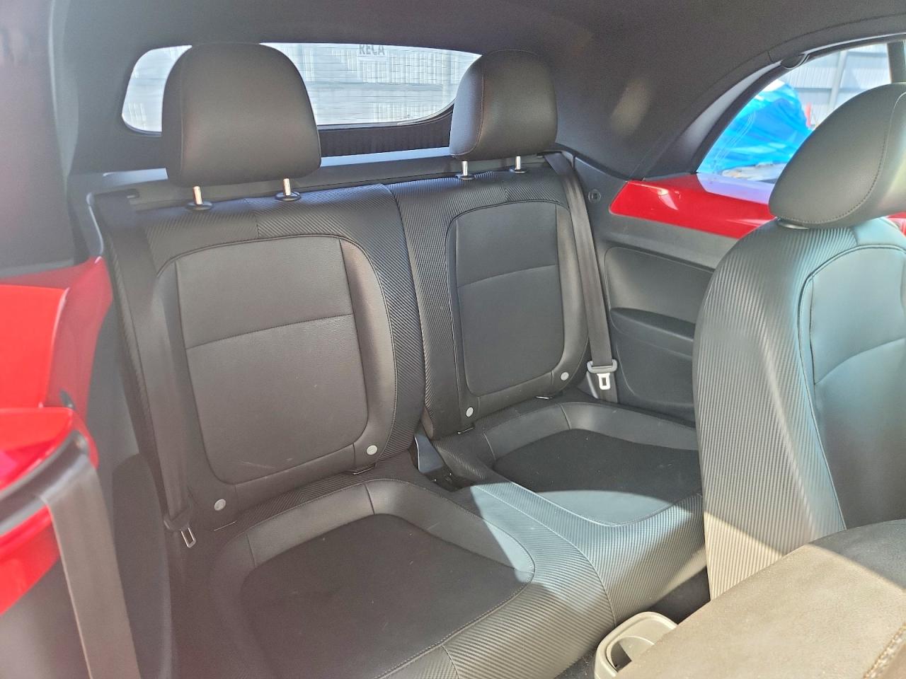 2013 VOLKSWAGEN BEETLE