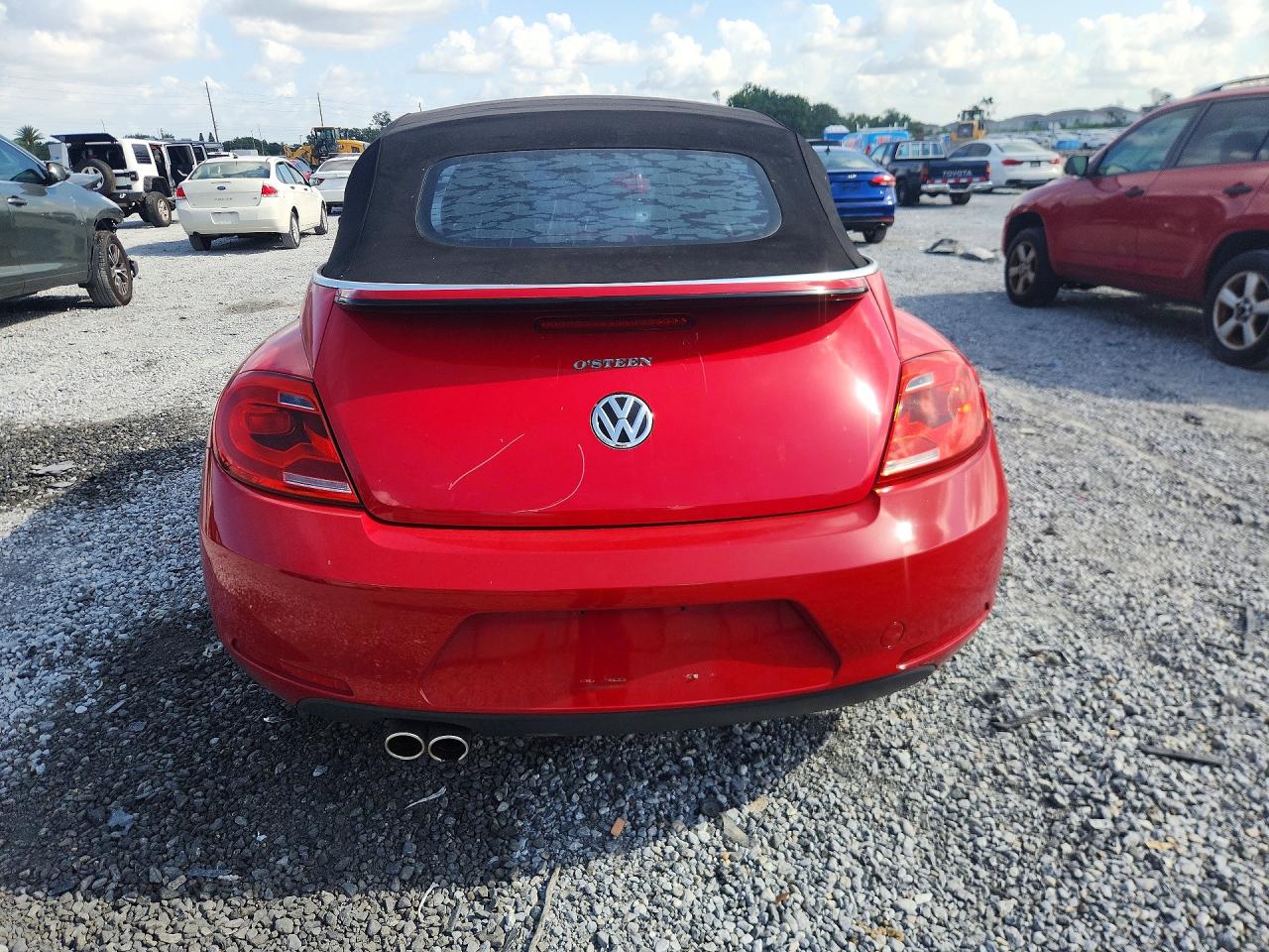 2013 VOLKSWAGEN BEETLE