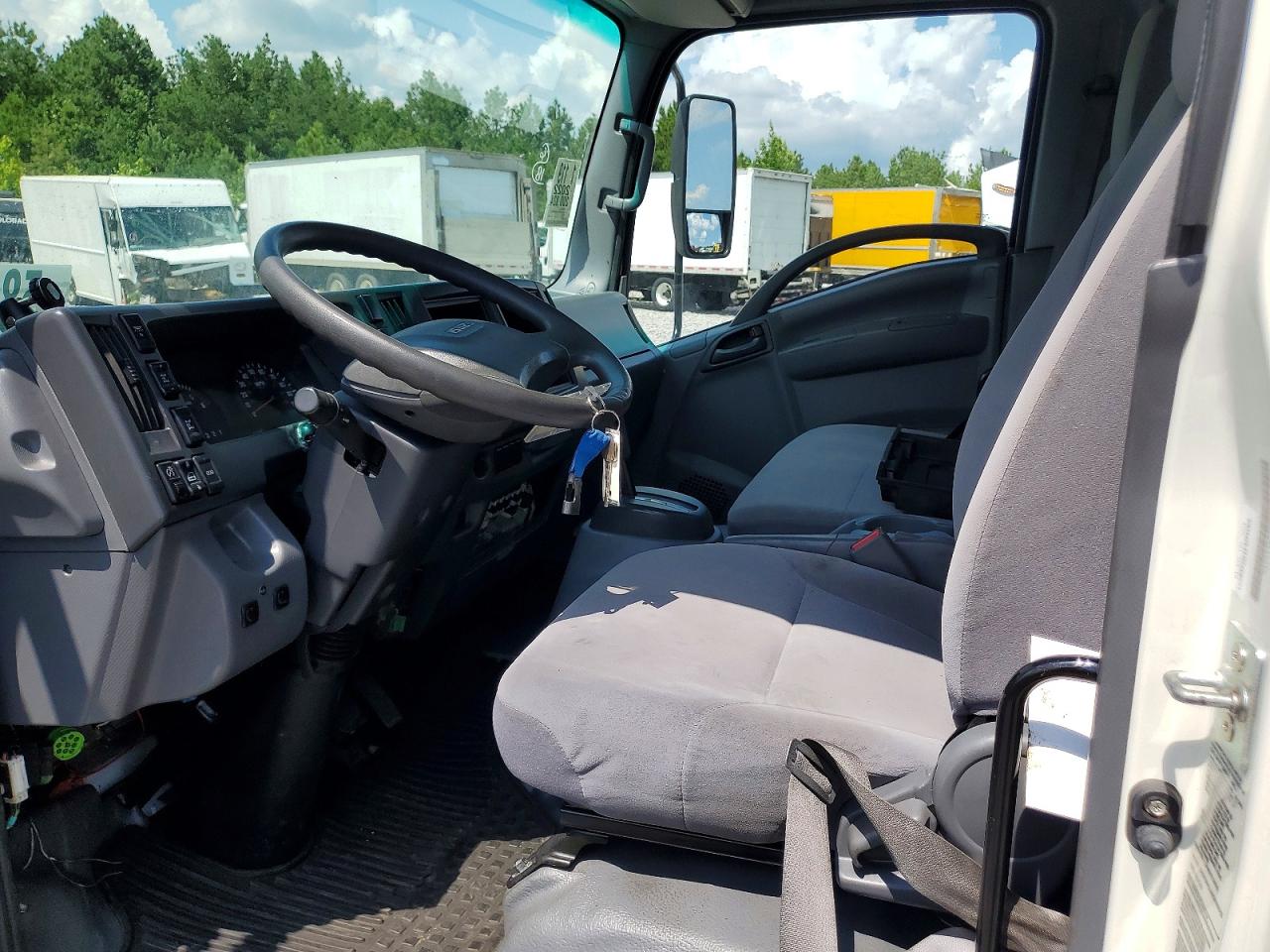 2022 ISUZU NPR
