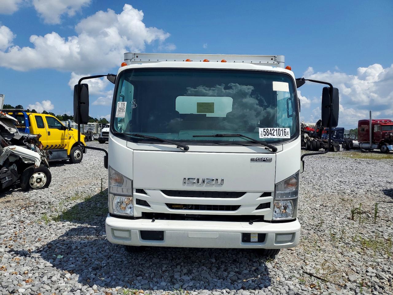 2022 ISUZU NPR