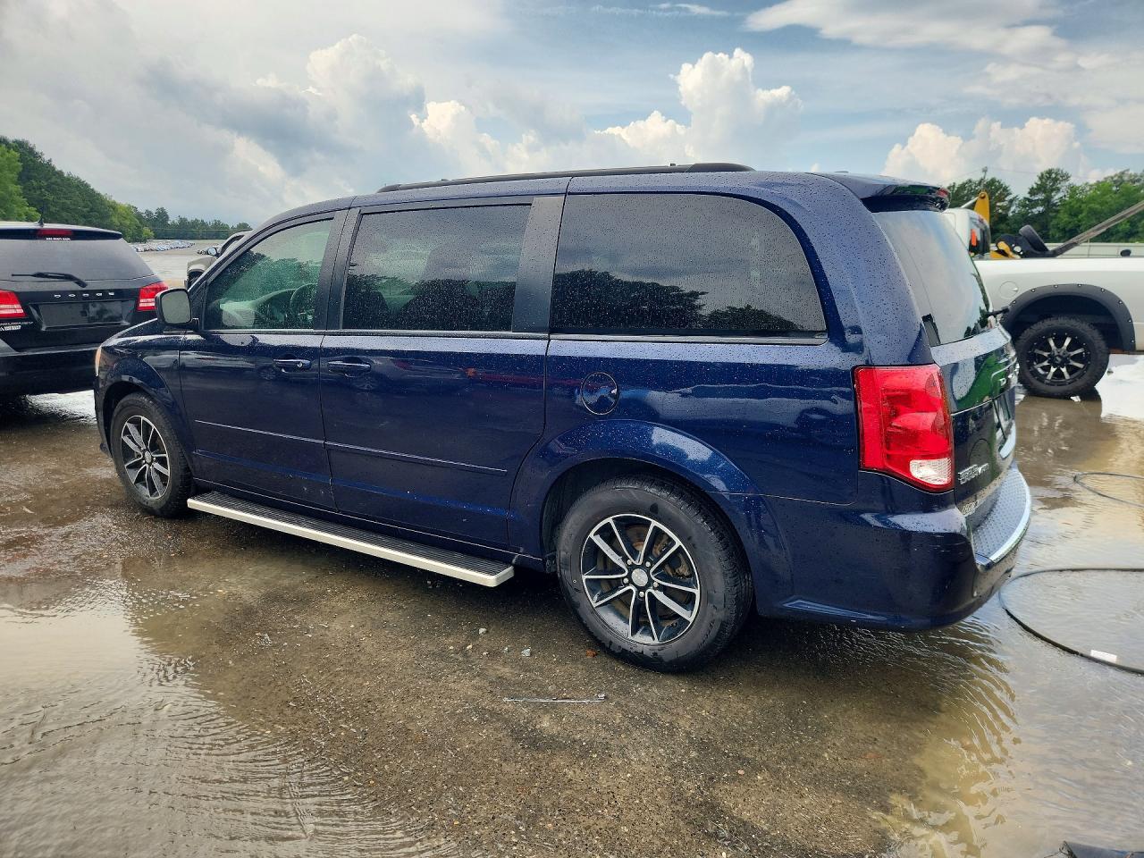 2017 DODGE CARAVAN