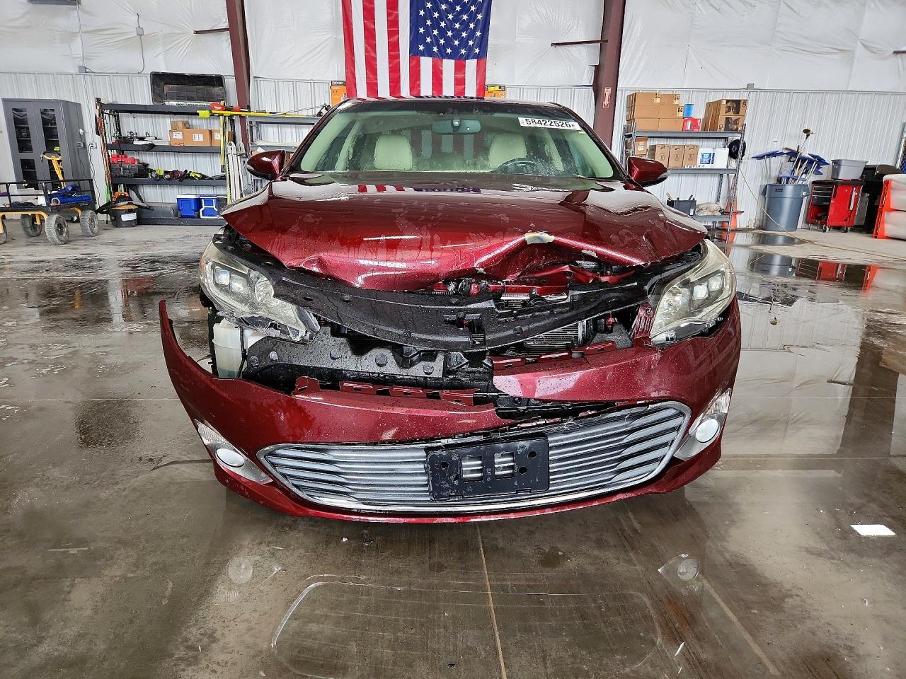 2013 TOYOTA AVALON