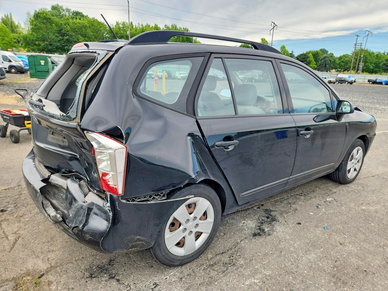 2009 KIA RONDO
