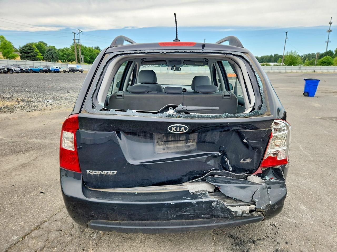 2009 KIA RONDO