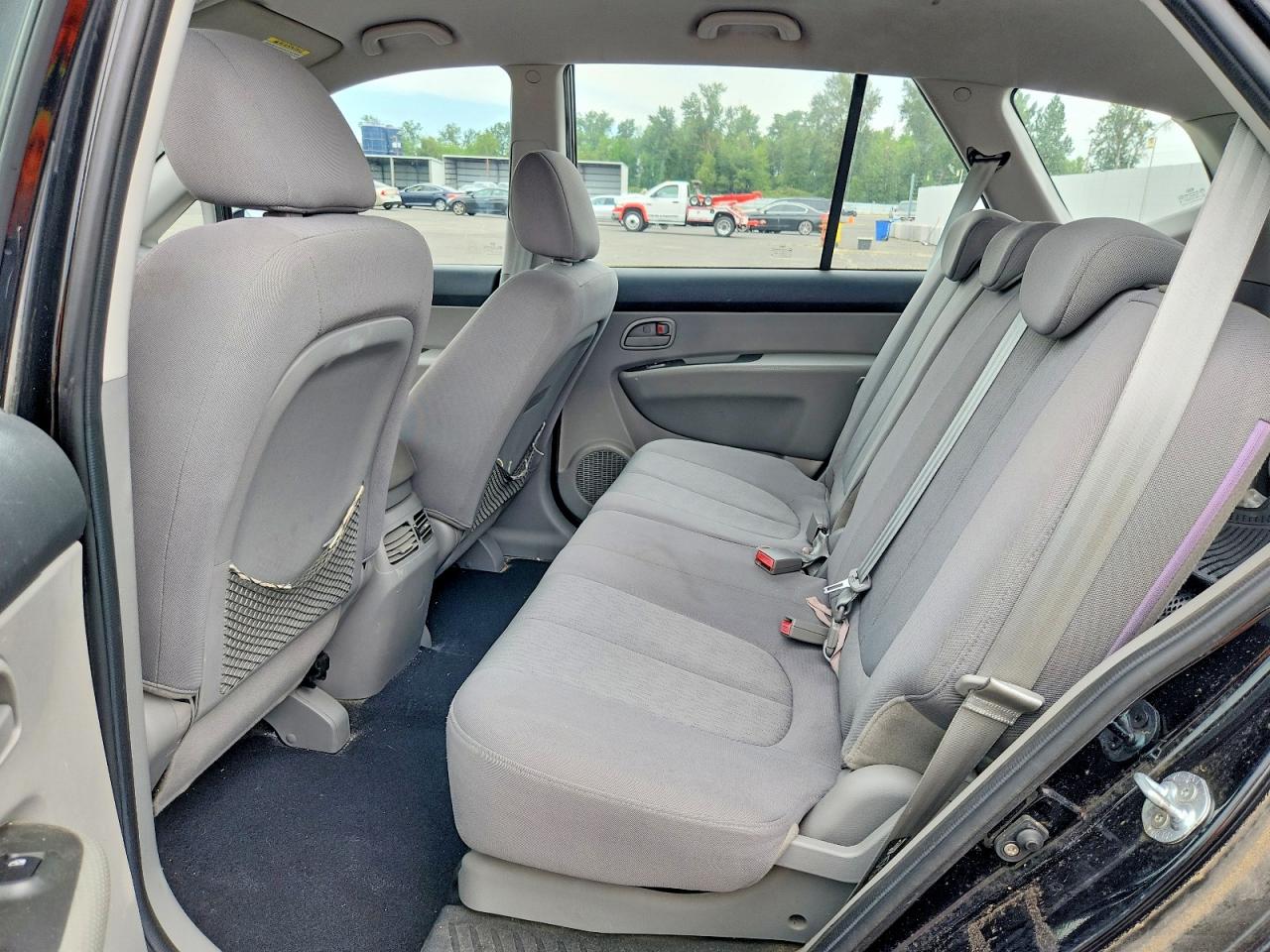 2009 KIA RONDO