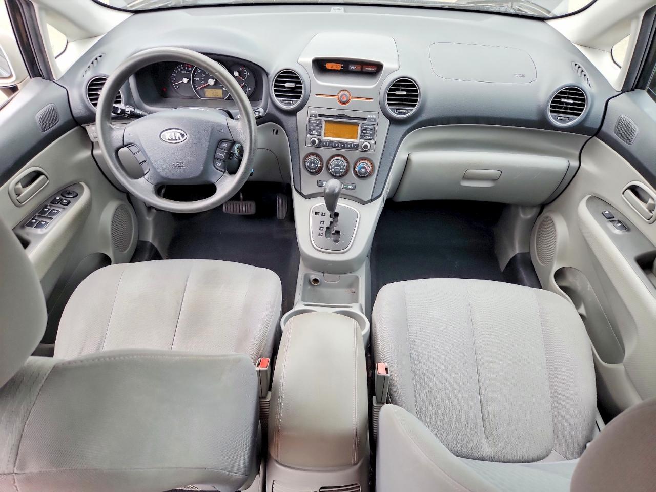 2009 KIA RONDO