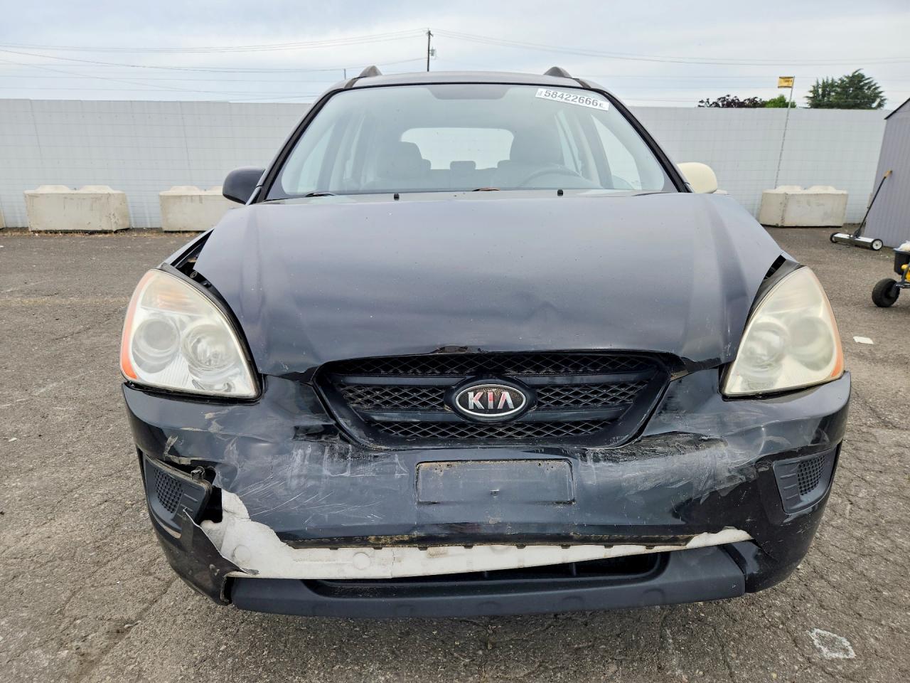 2009 KIA RONDO