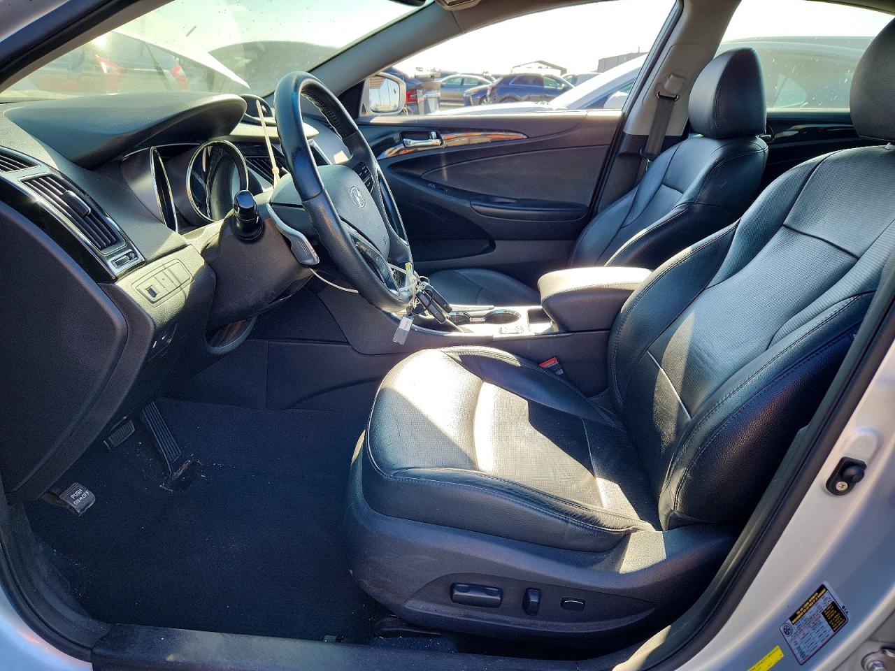 2011 HYUNDAI SONATA
