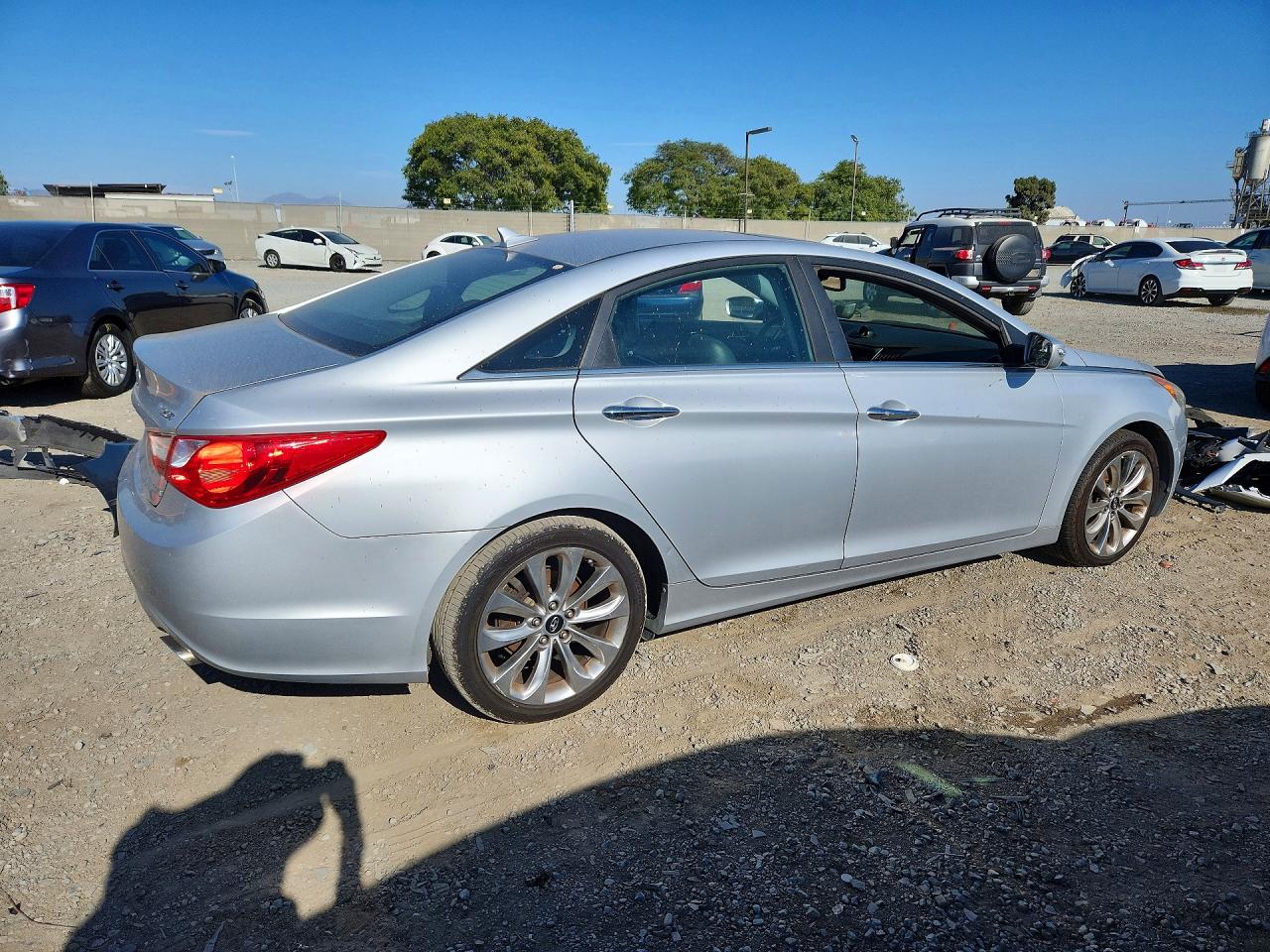 2011 HYUNDAI SONATA