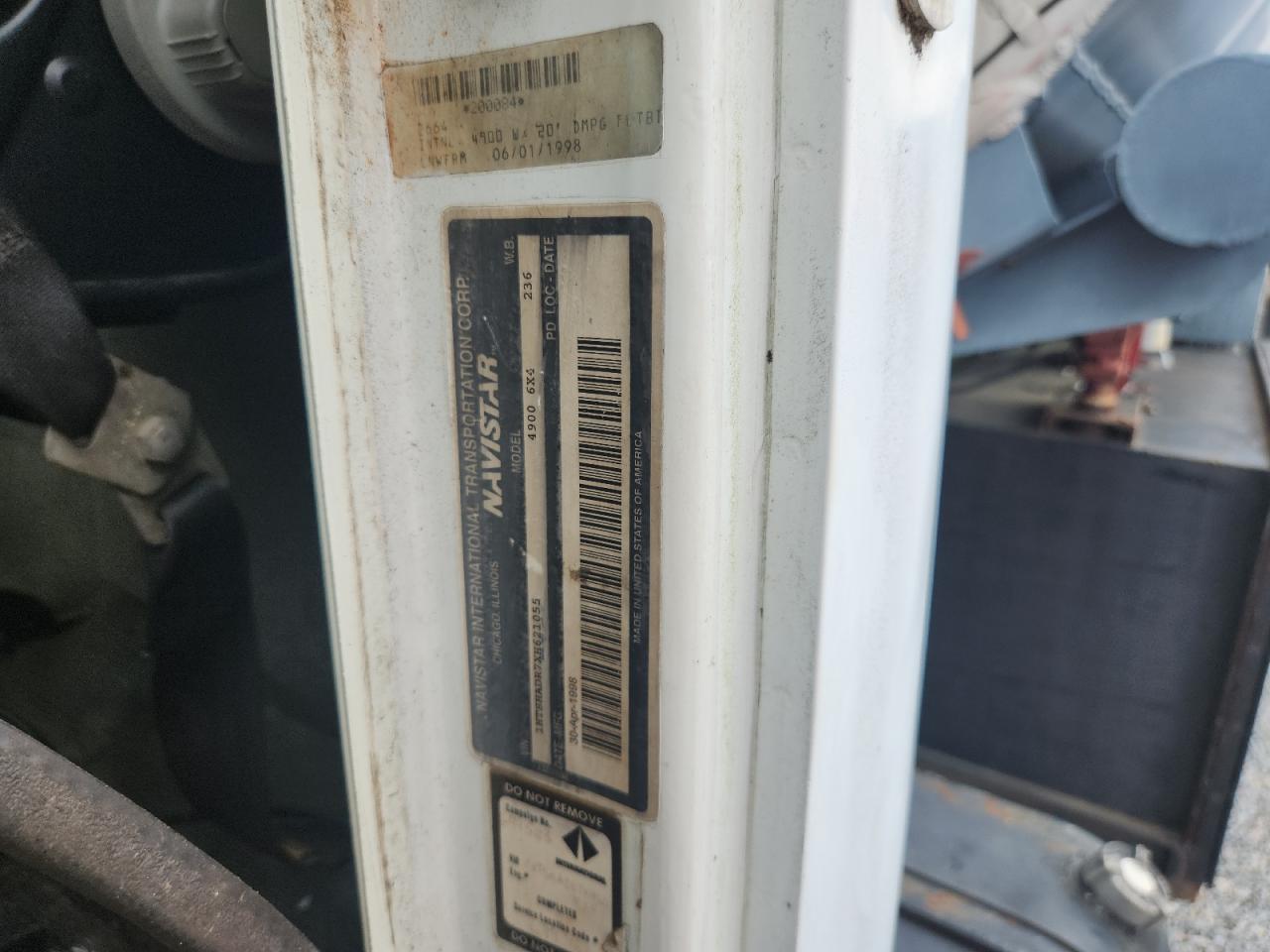 1999 INTERNATIONAL 4000 SERIE