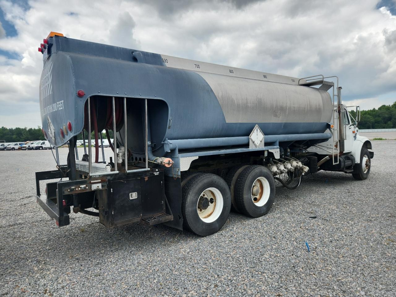 1999 INTERNATIONAL 4000 SERIE