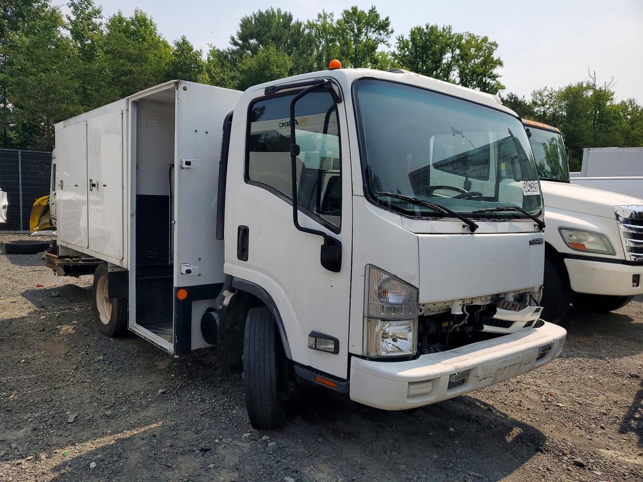 2016 ISUZU NPR